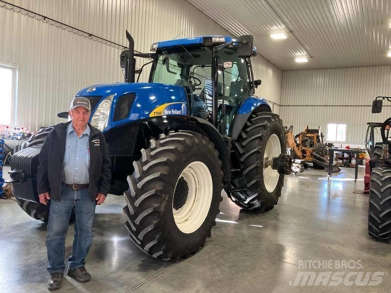 New Holland Tractors Коммунальные тракторы