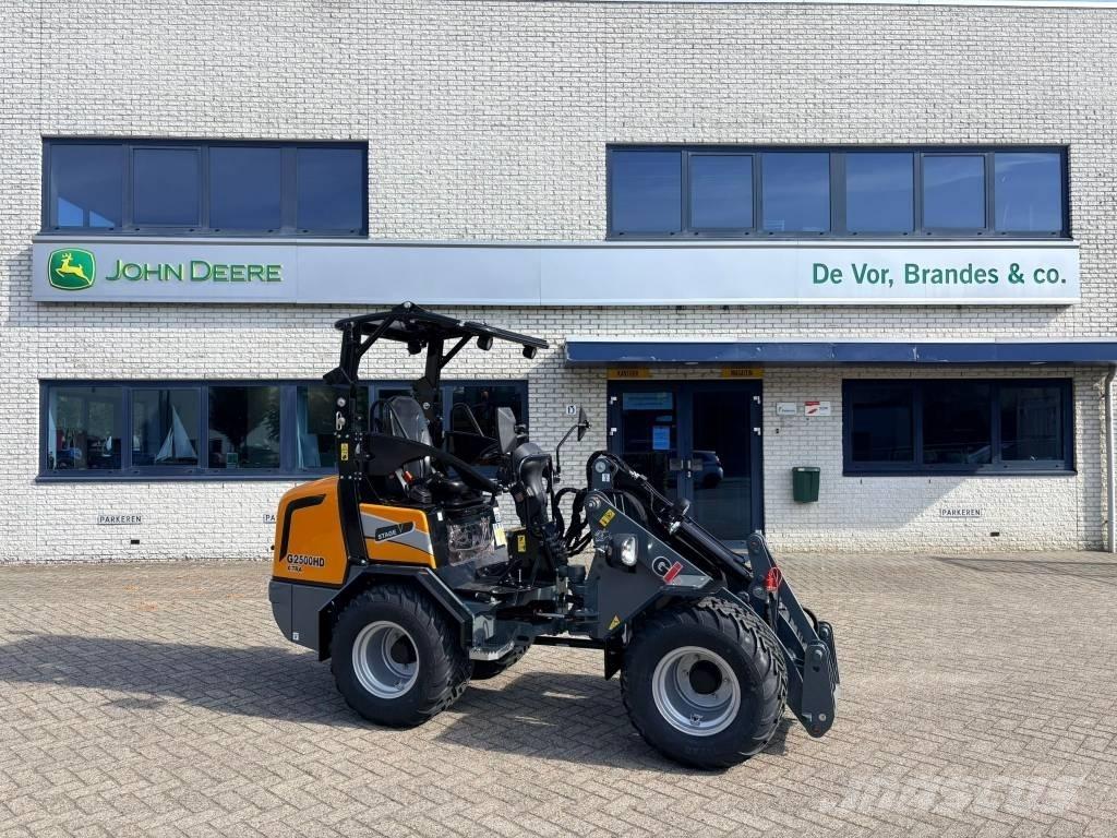Giant G2500HD Xtra Малые погрузчики