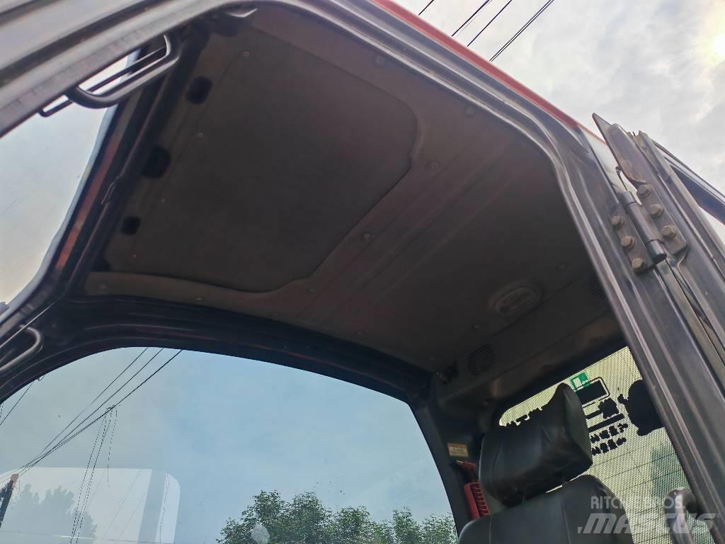 Doosan DX75 Малые экскаваторы 7т-12т