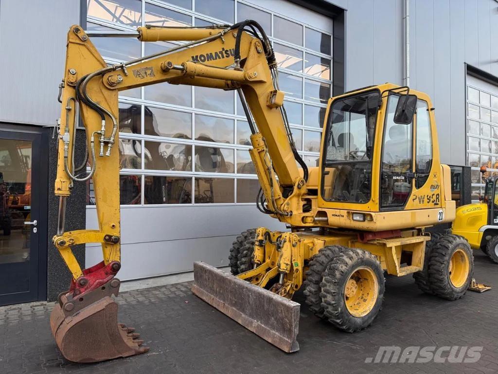Komatsu PW95 Малые экскаваторы 7т-12т