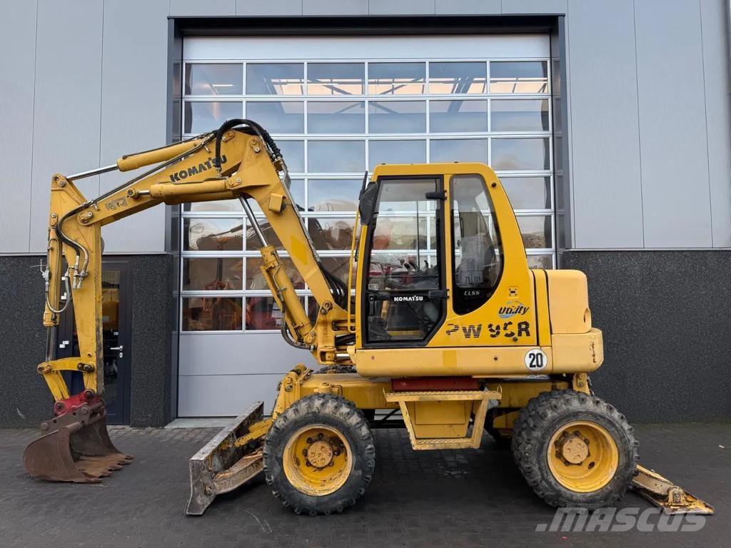 Komatsu PW95 Малые экскаваторы 7т-12т