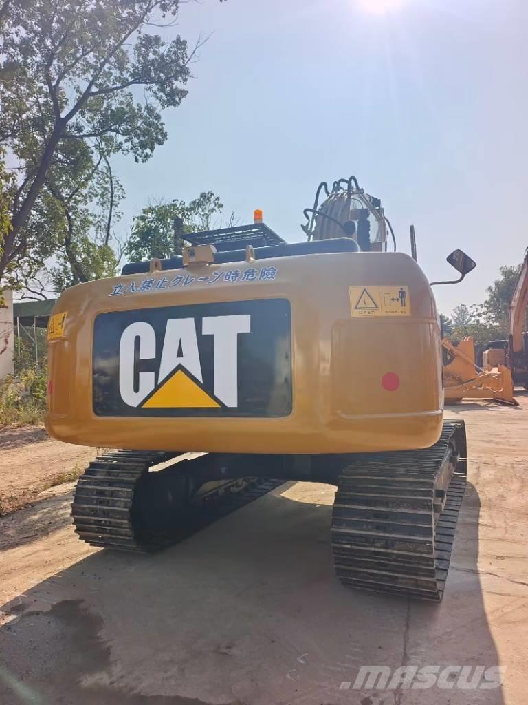 CAT 320 D2L Гусеничные экскаваторы