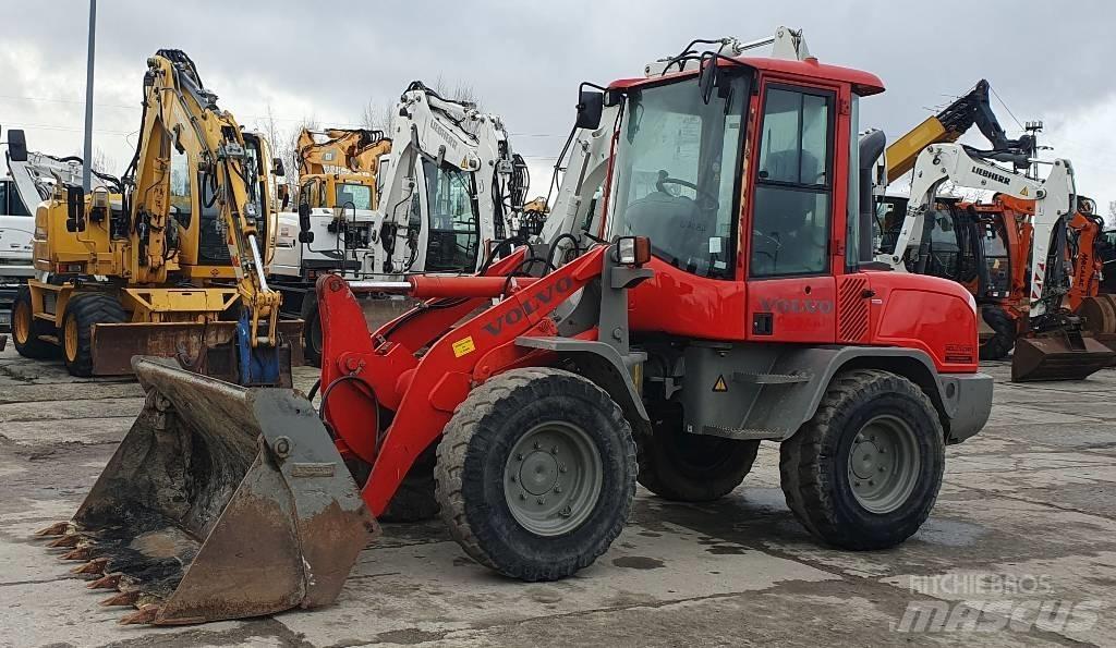 Volvo L 30 G Фронтальные погрузчики