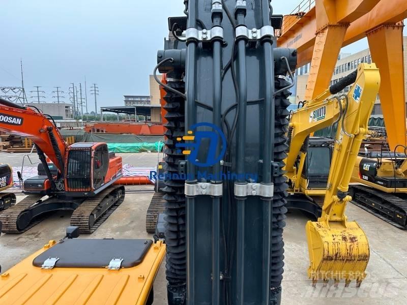 Hyundai R220LC-9S Гусеничные экскаваторы