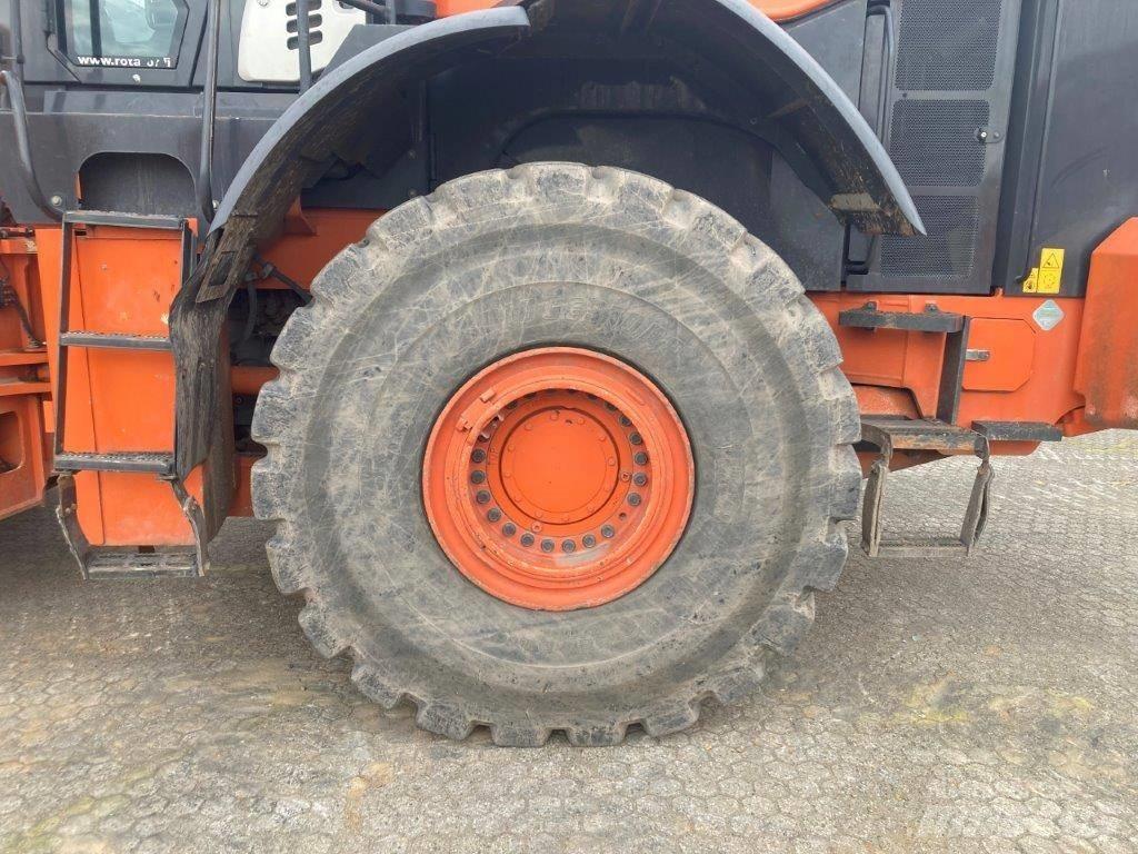 Hitachi ZW370-5B Фронтальные погрузчики