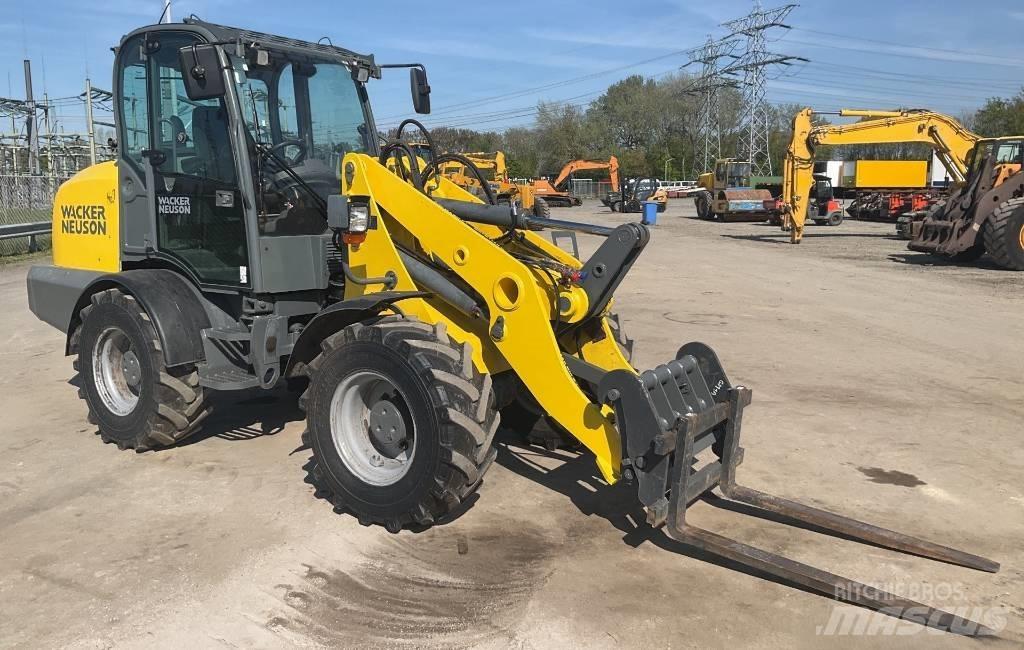 Wacker Neuson WL 70 Фронтальные погрузчики