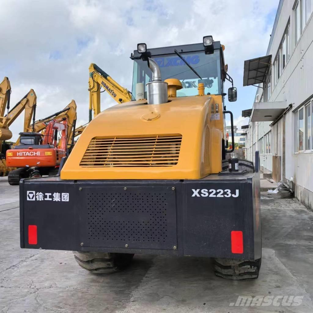 XCMG XS 223 J Грунтовые катки