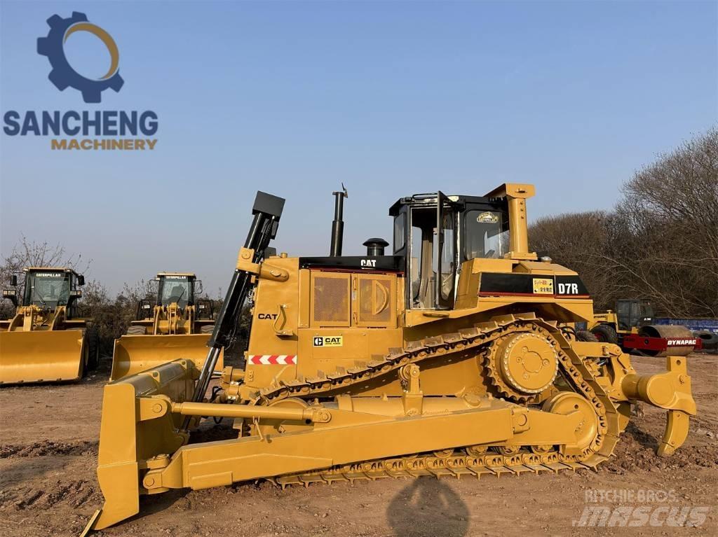 CAT D7R Гусеничные бульдозеры