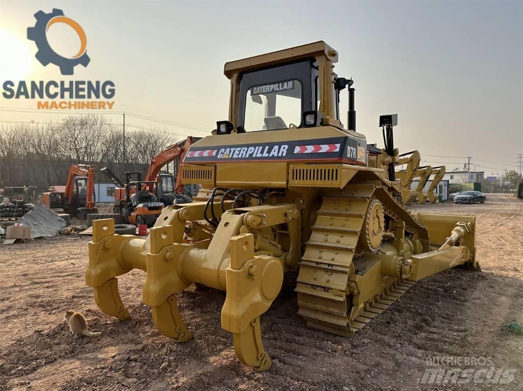 CAT D7R Гусеничные бульдозеры