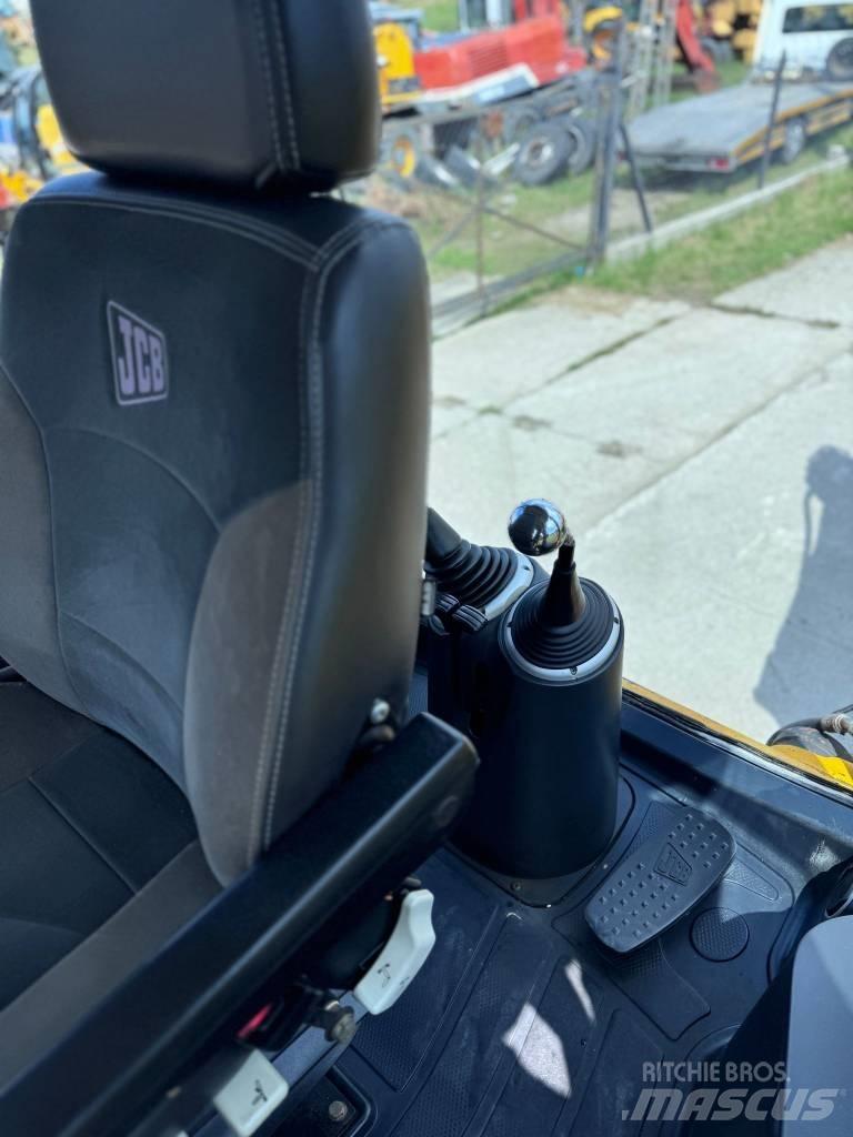 JCB 4CX Экскаваторы-погрузчики
