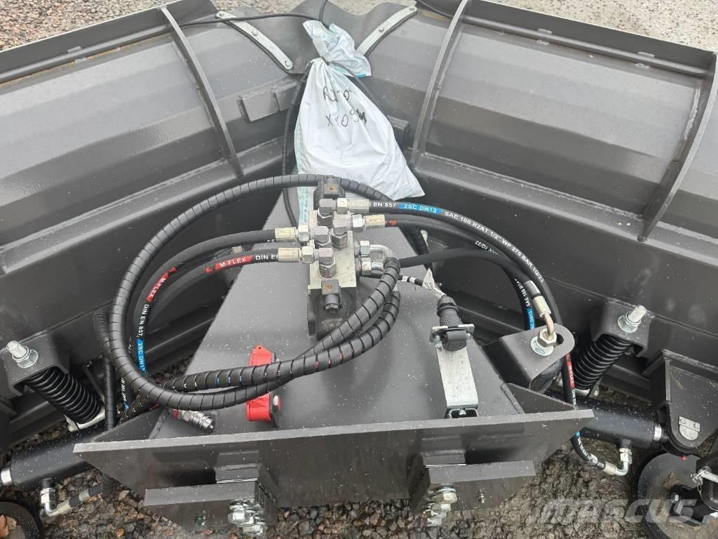 Pronar PUV 3300 Снежные отвалы и плуги