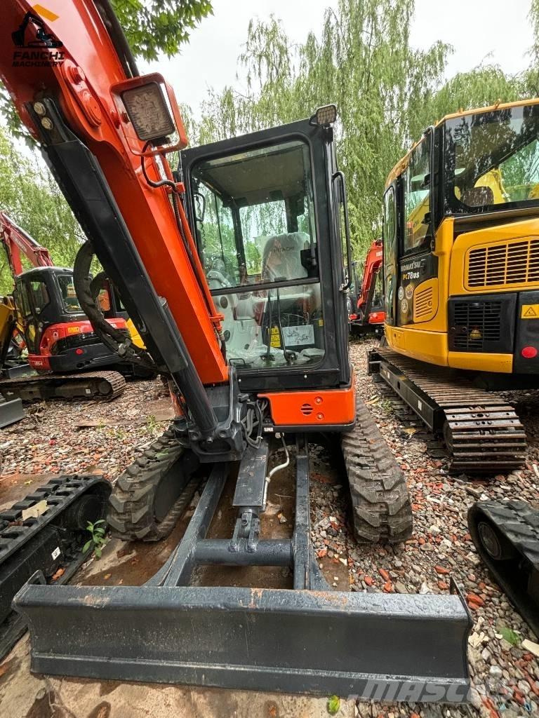 Hitachi U35 Мини-экскаваторы