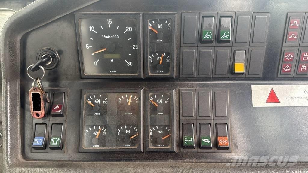 Kalmar TRX 182 Терминальные тягачи