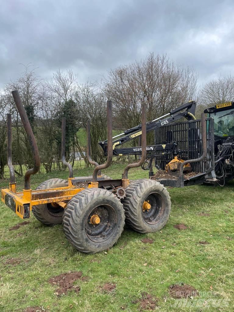 Valtra N122 Трактора
