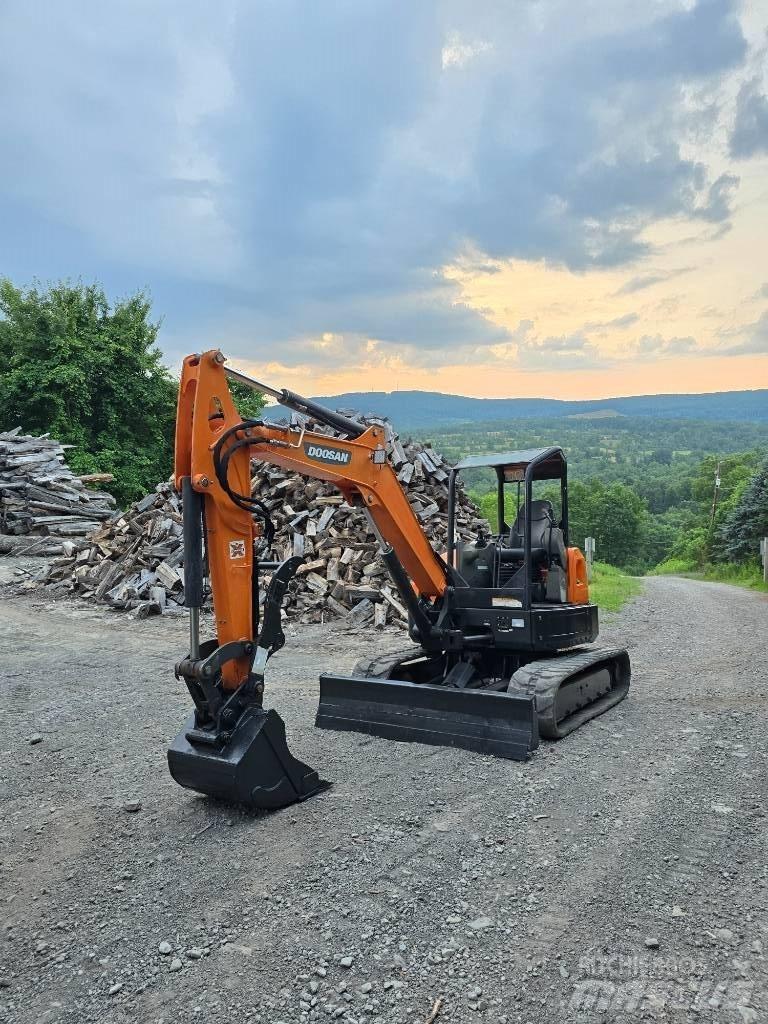 Doosan DX 50 Z Гусеничные экскаваторы