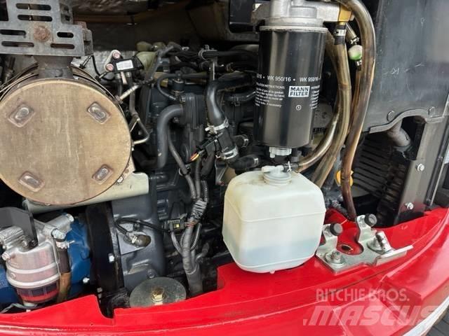 Takeuchi TB 257 FR Мини-экскаваторы