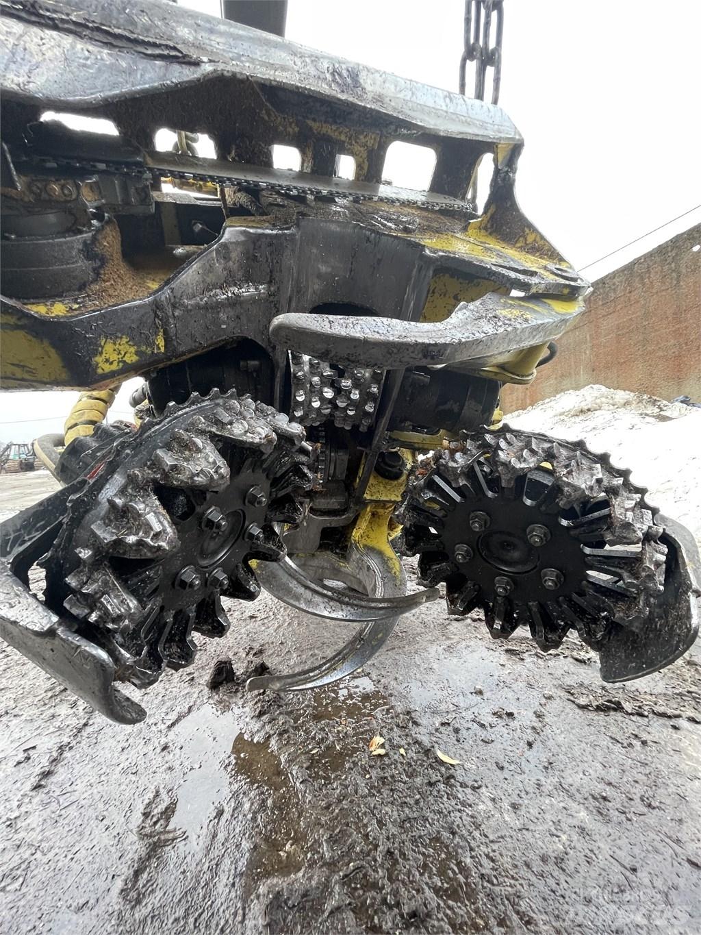 John Deere 1070G Харвестеры