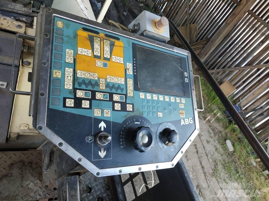 ABG Titan 125 Асфальтоукладчики
