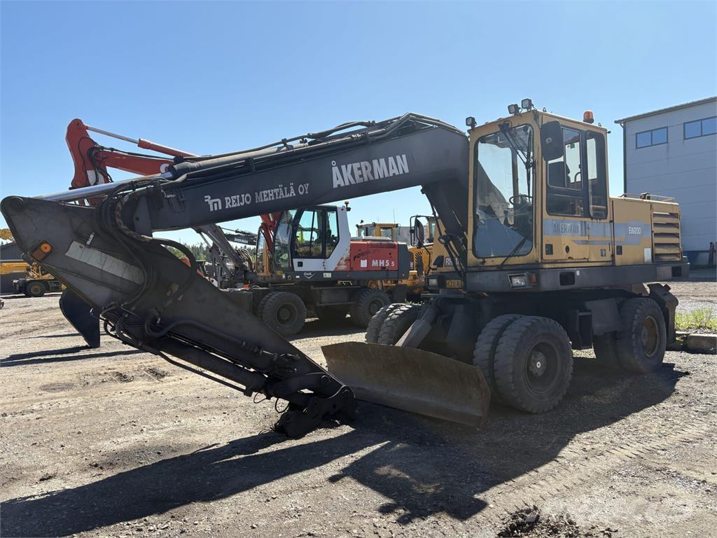 Åkerman EW200 Колёсные экскаваторы