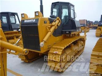 Shantui SD22E Гусеничные бульдозеры