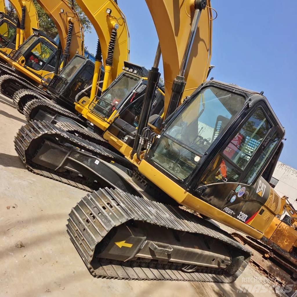 CAT 320 D Гусеничные экскаваторы