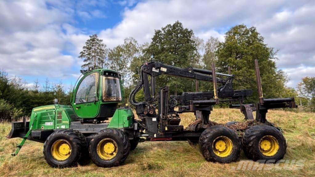 John Deere 1510 E Форвардеры