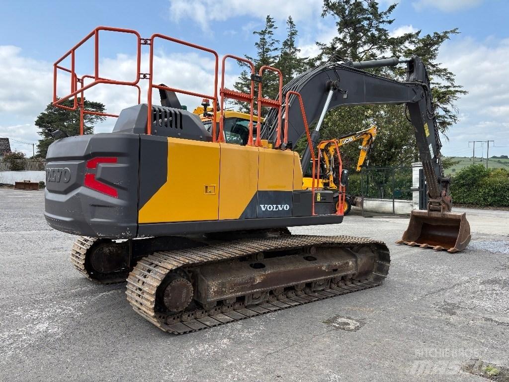 Volvo EC 200 Гусеничные экскаваторы