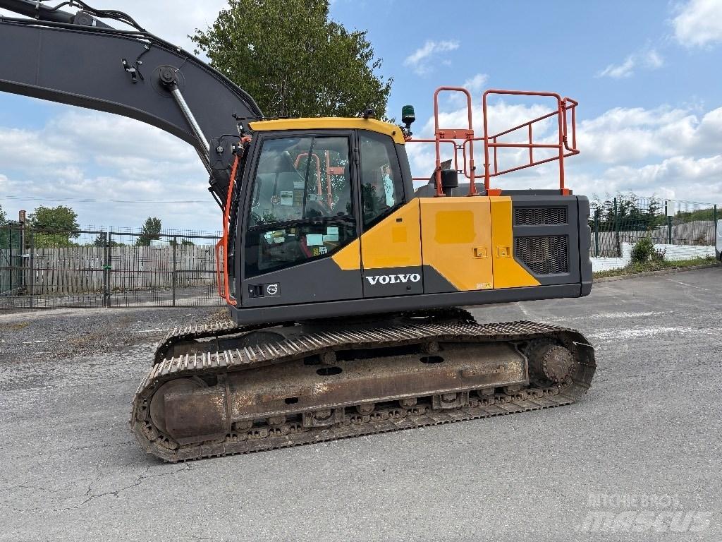 Volvo EC 200 Гусеничные экскаваторы