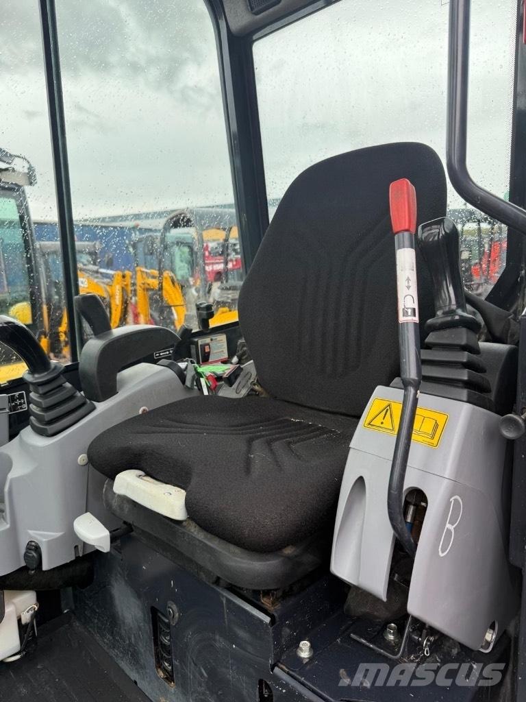 Kubota U 27-4 Мини-экскаваторы