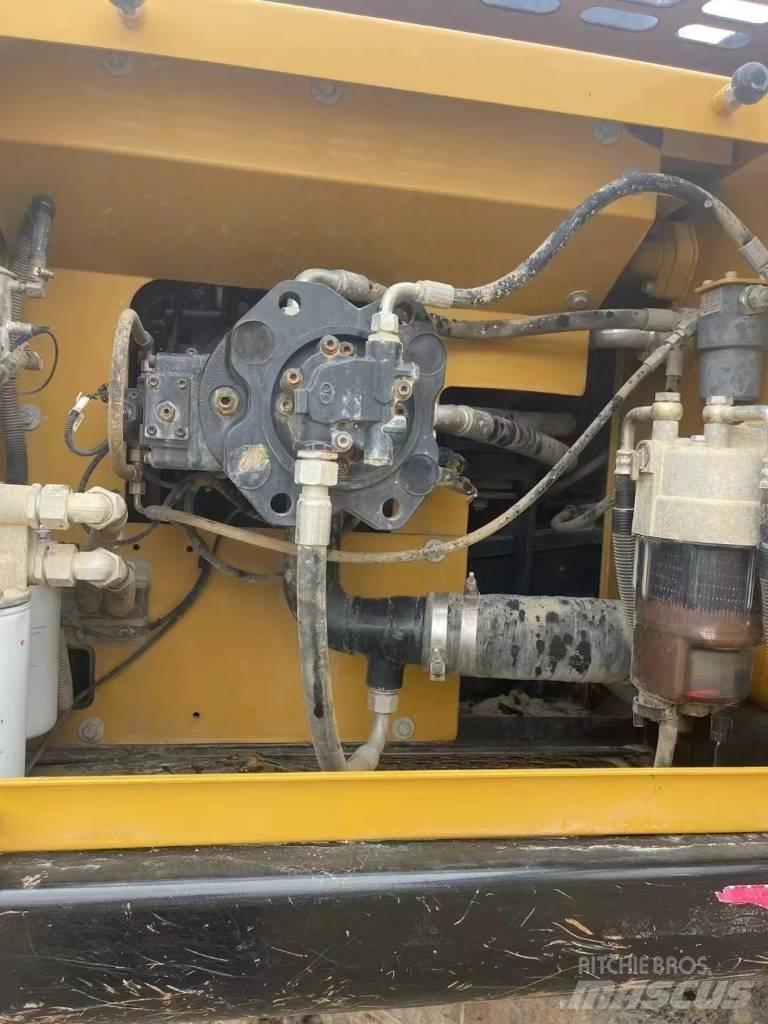 Sany SY 200 C Plus Гусеничные экскаваторы