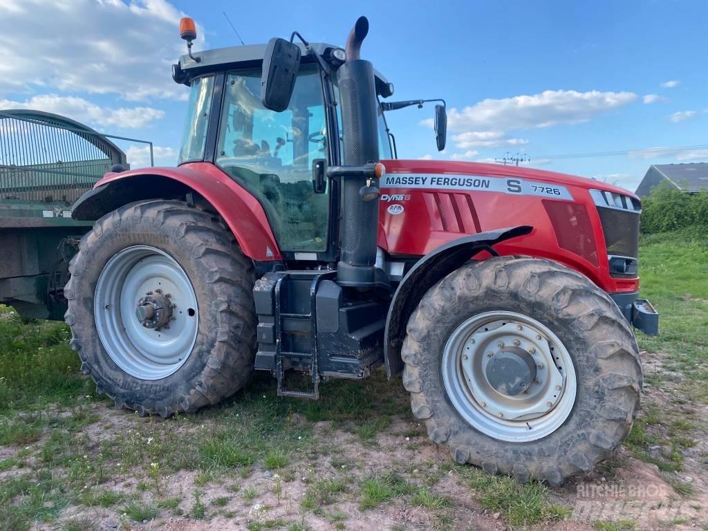 Massey Ferguson 7726 Трактора