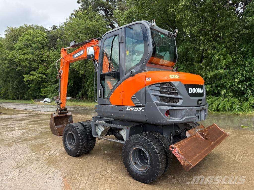 Doosan DX 57 W Колёсные экскаваторы