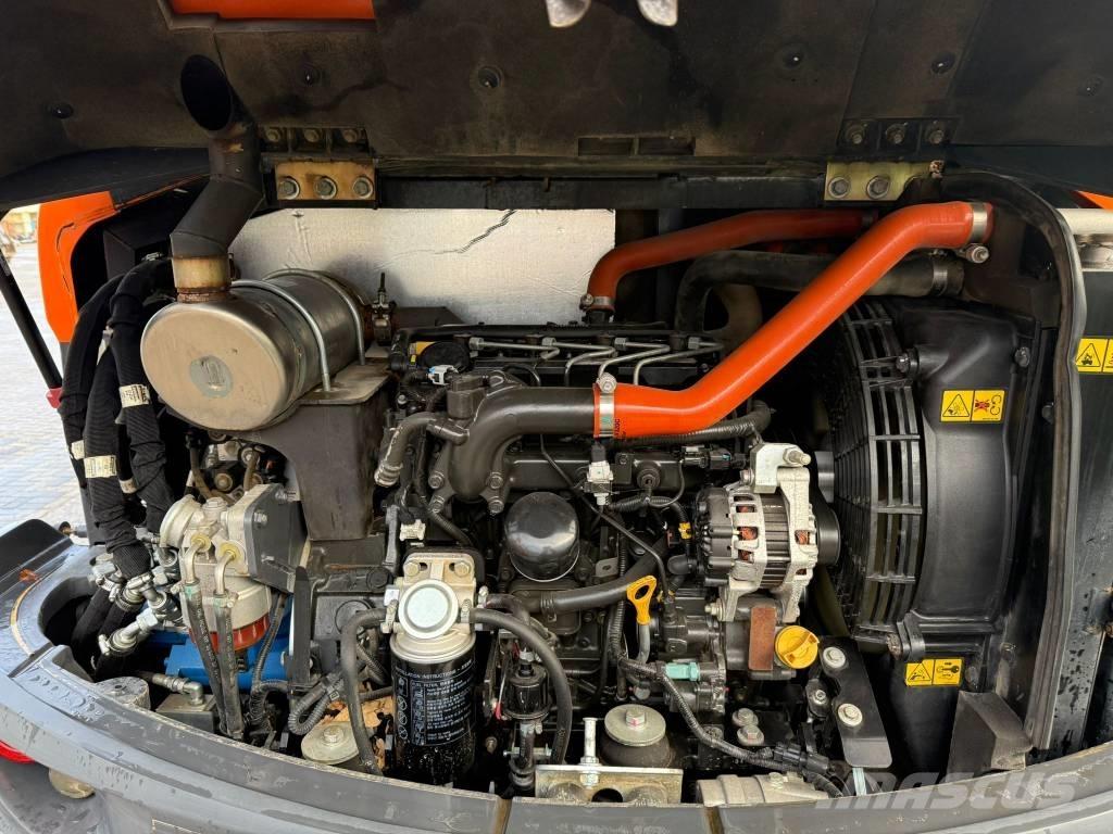 Doosan DX 57 W Колёсные экскаваторы
