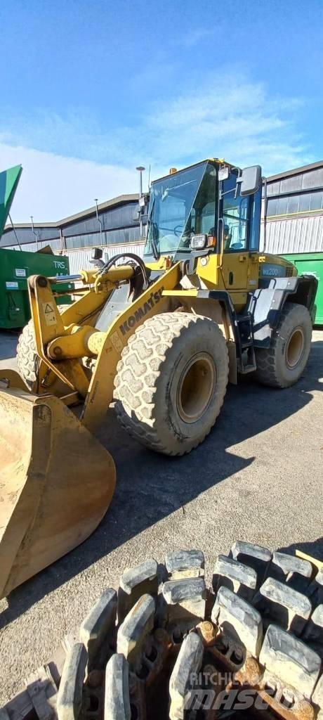 Komatsu WA 200 PT-5 Фронтальные погрузчики