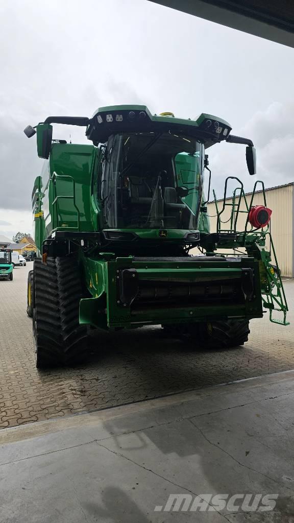 John Deere X9 1100 Зерноуборочные комбайны