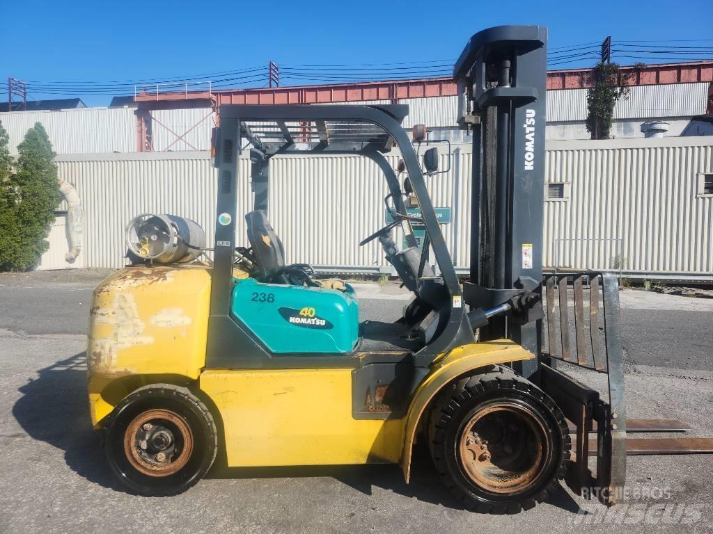 Komatsu FG 40 ZT Другие складские механизмы