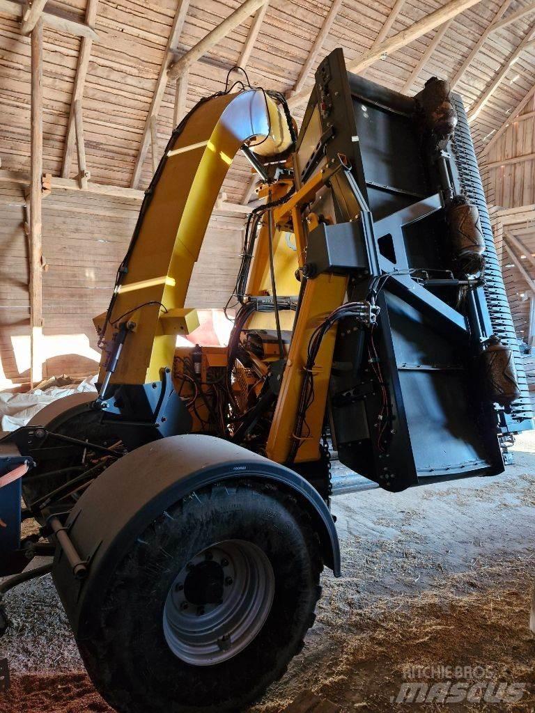 Elho Cobra 7710 T Прицепные кормоуборочные комбайны