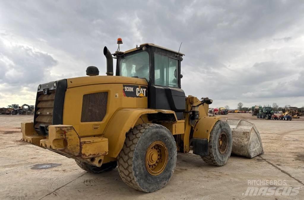 CAT 938 K Фронтальные погрузчики
