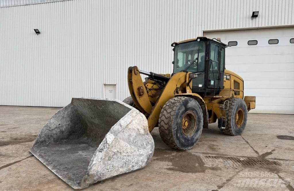 CAT 938 K Фронтальные погрузчики