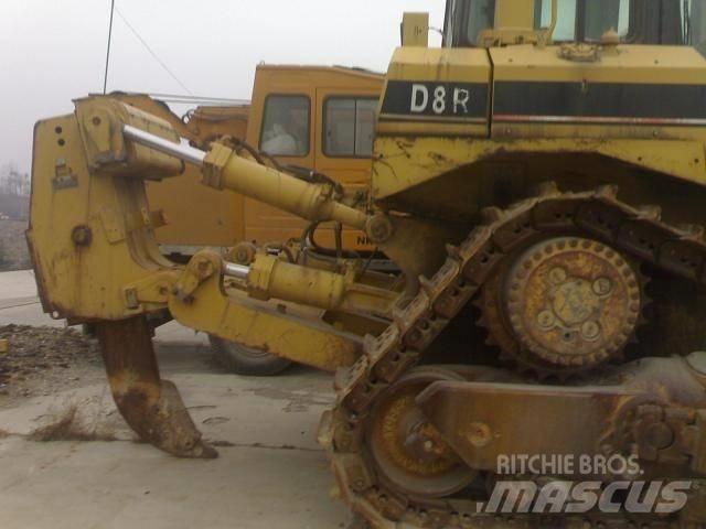 CAT D8R Гусеничные бульдозеры