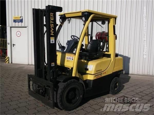 Hyster H3.0FT Ручные электрические тележки