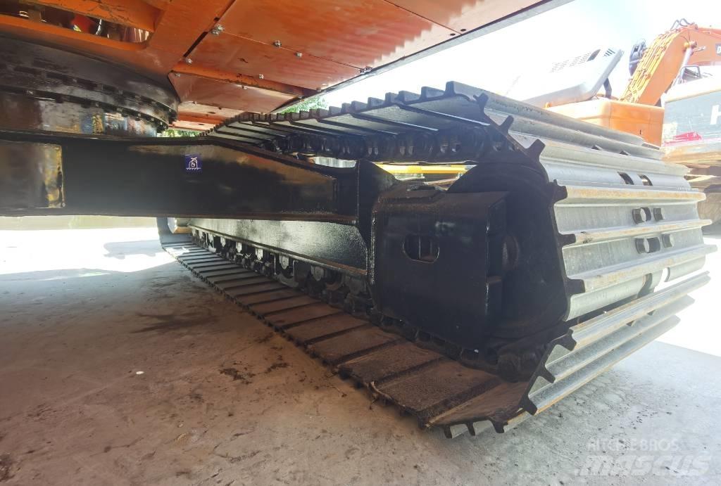 Doosan DX 225 LC Гусеничные экскаваторы