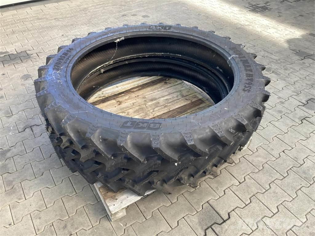 BKT 270/95R46 Шины и колёса