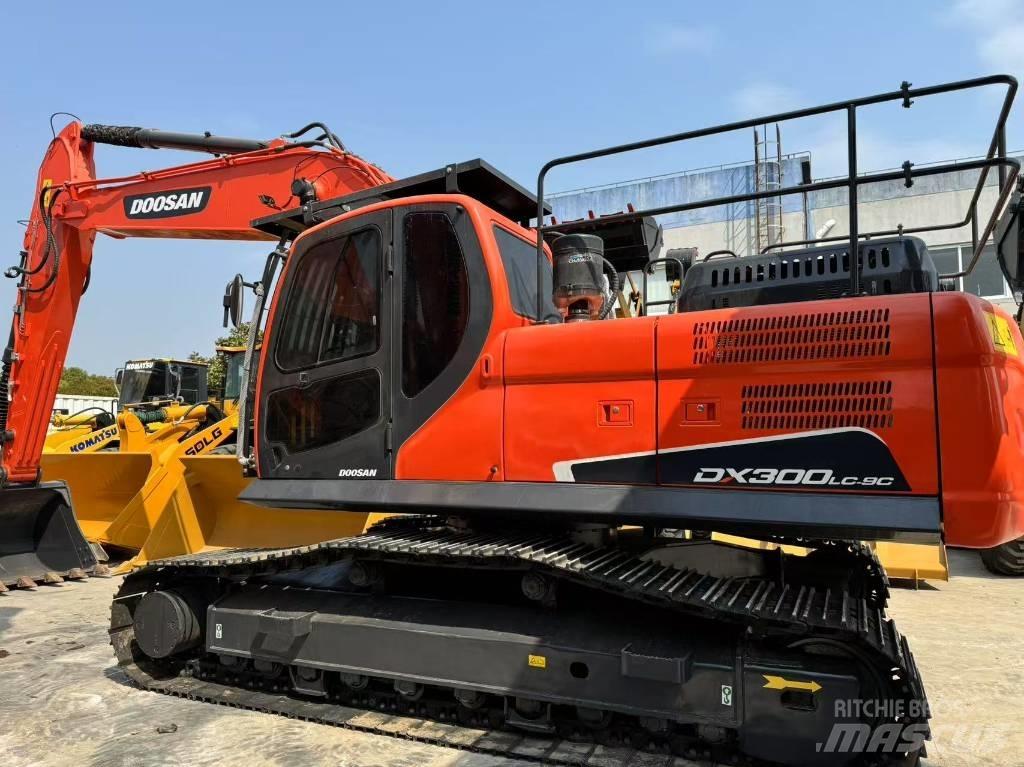 Doosan DX 300 LC-9C Гусеничные экскаваторы