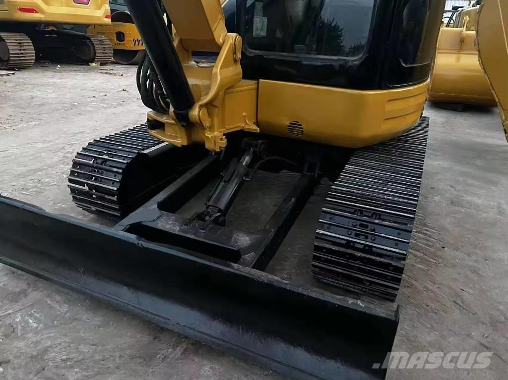 CAT 304 CR Мини-экскаваторы