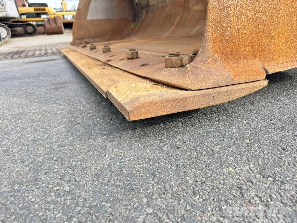 Volvo L150E Фронтальные погрузчики