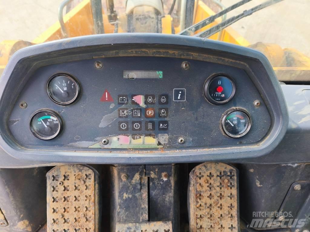 Liebherr LR 634 Гусеничные фронтальные погрузчики