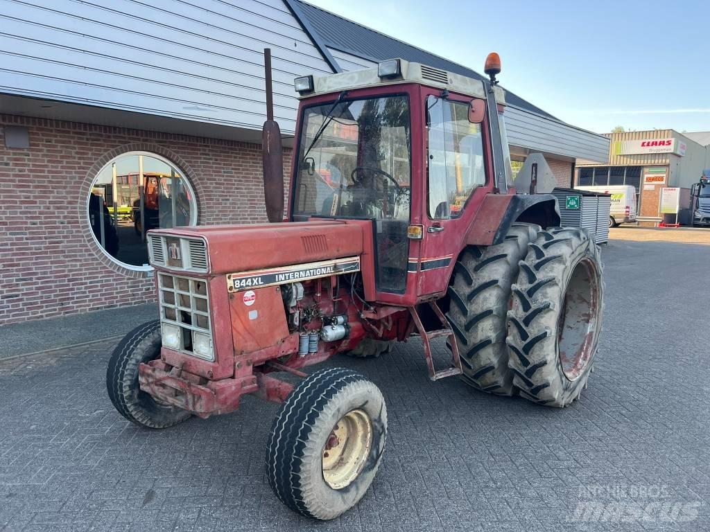 International 844xl Трактора