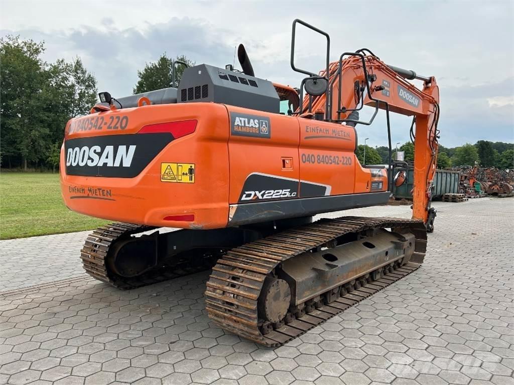 Doosan DX225LC-5 Гусеничные экскаваторы