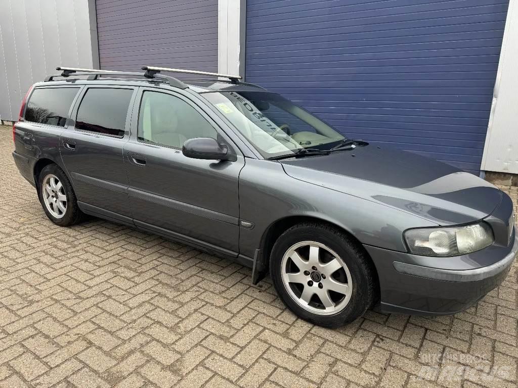 Volvo V70 V70 Легковые автомобили